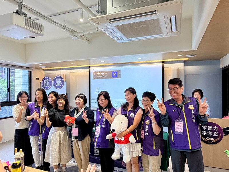 LINE_ALBUM_202666-67充電會_260609_13